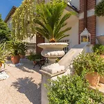 CRYS: Apartments, Holiday, Business, Verde